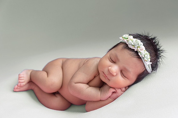 newborn side sleeping